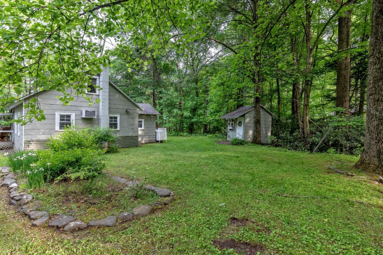 Camelback Cottage - On One Acre & Near Local Attractions Tannersville Exterior photo
