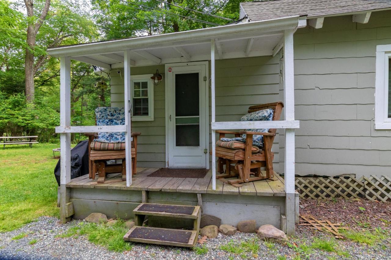 Camelback Cottage - On One Acre & Near Local Attractions Tannersville Exterior photo